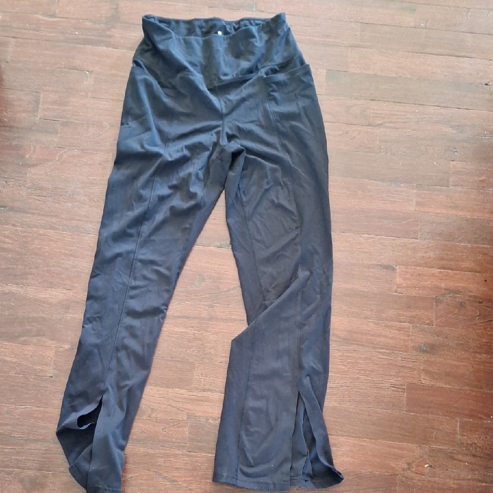 Apana Black Leggings